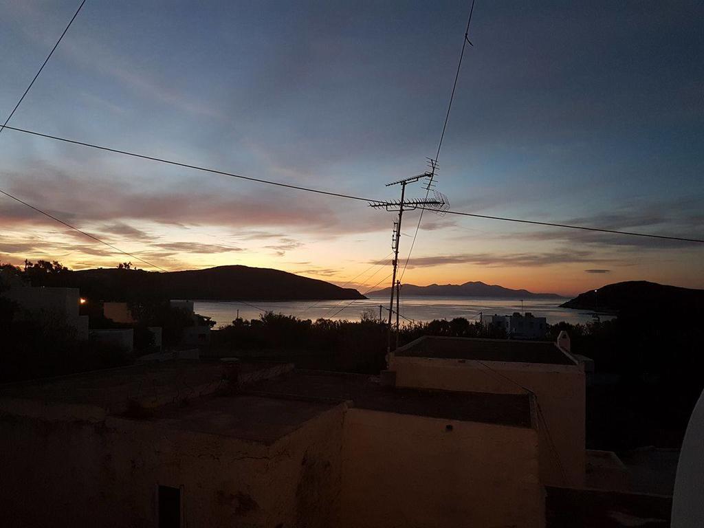 Thea Serifos Livadakia Bagian luar foto